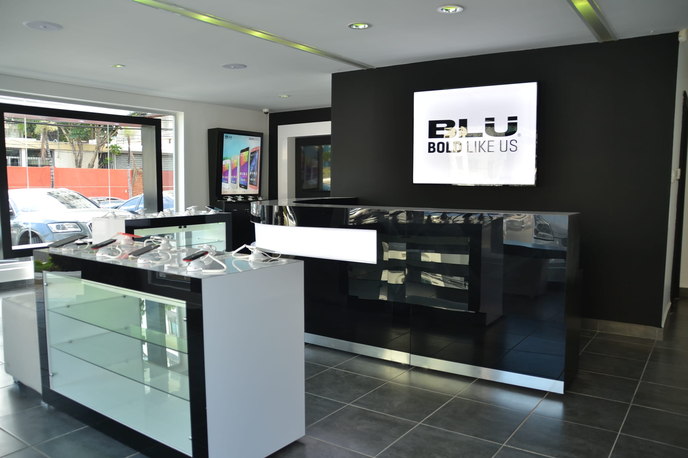 Blu Products abre moderno show room