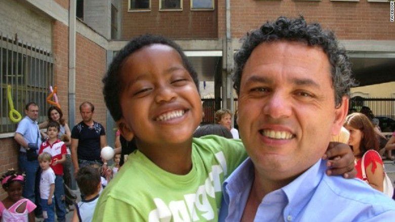 Un padre le suplica a Apple que desbloquee el iPhone de su hijo fallecido