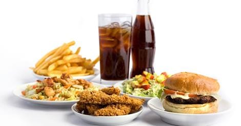 Empleados de restaurantes de comida rápida revelan lo que no hay que pedir nunca