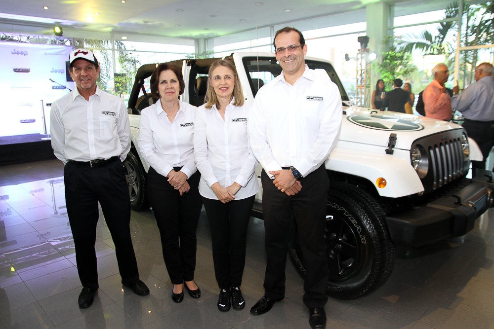 Jeep celebra 75 aniversario en todo terreno
