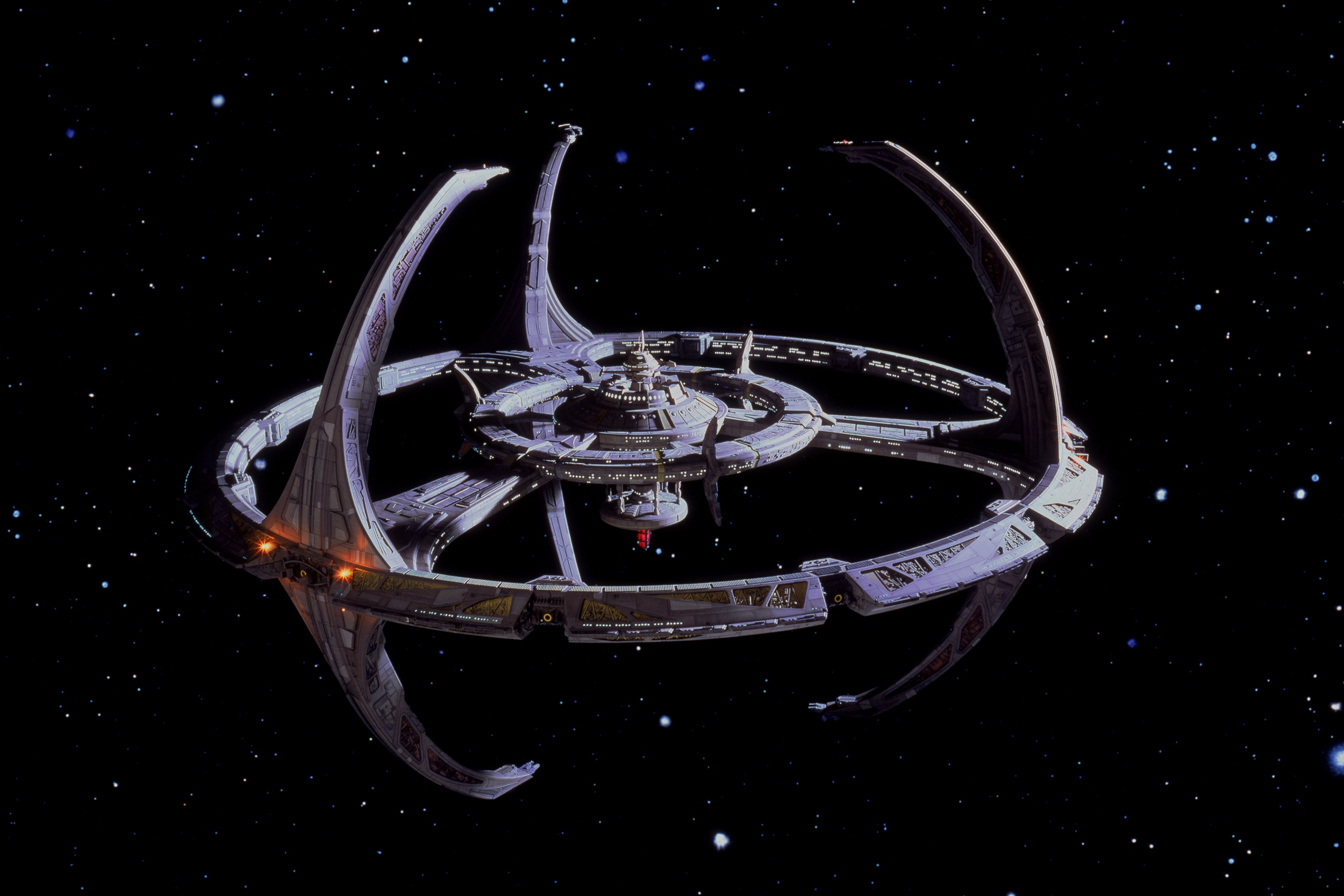 "Star Trek: Discovery" tendrá un personaje gay y como protagonista a una mujer