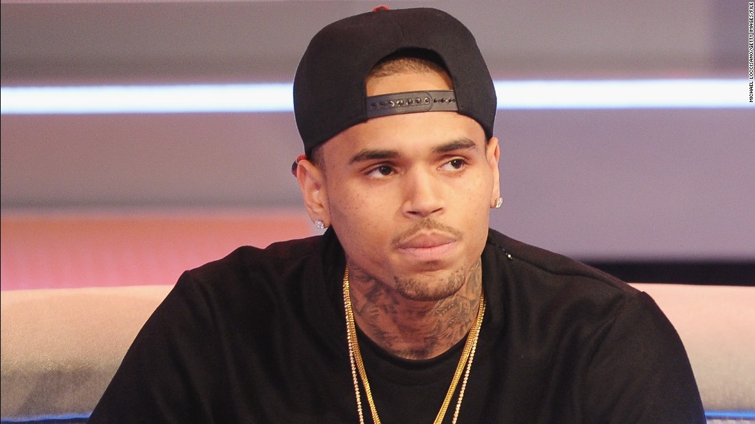 Chris Brown es acusado nuevamente de maltratar a una mujer
