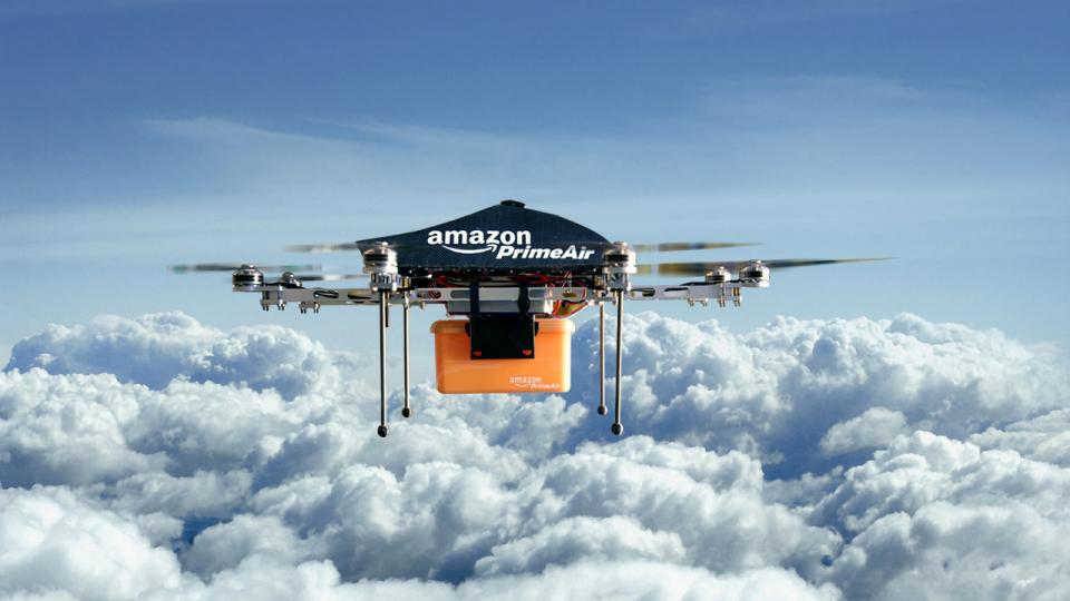 Video: Amazon hace entrega a domicilio con drones