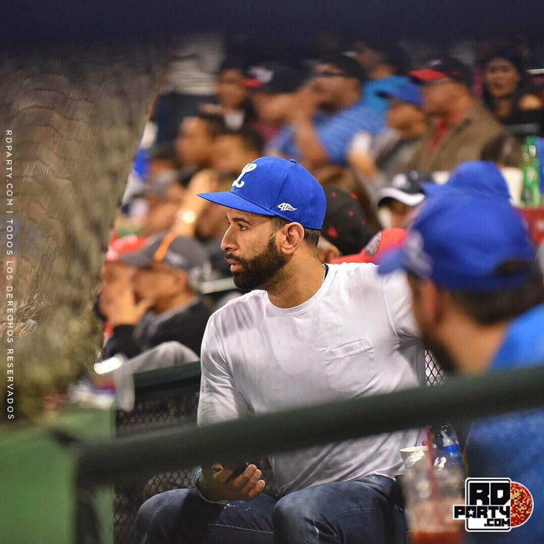 José Bautista renueva con los Azulejos por un año
