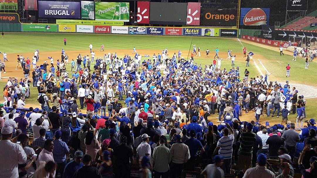Águilas Cibaeñas y Tigres Del Licey a la final de la Pelota Invernal