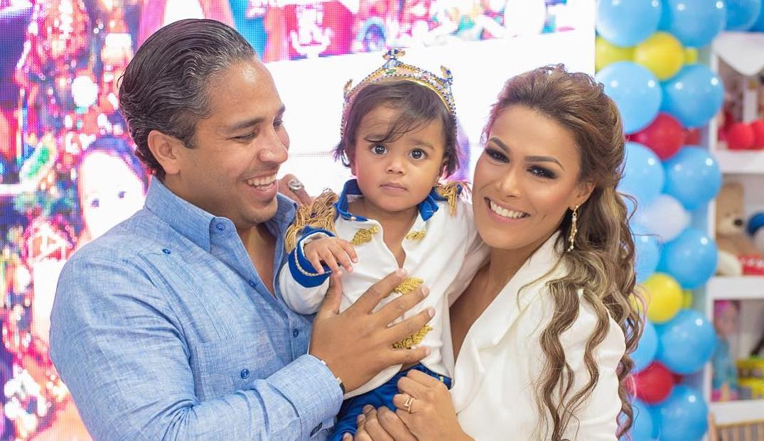 Fotos celebración del primer año hijo de la presentadora Caroline Aquino