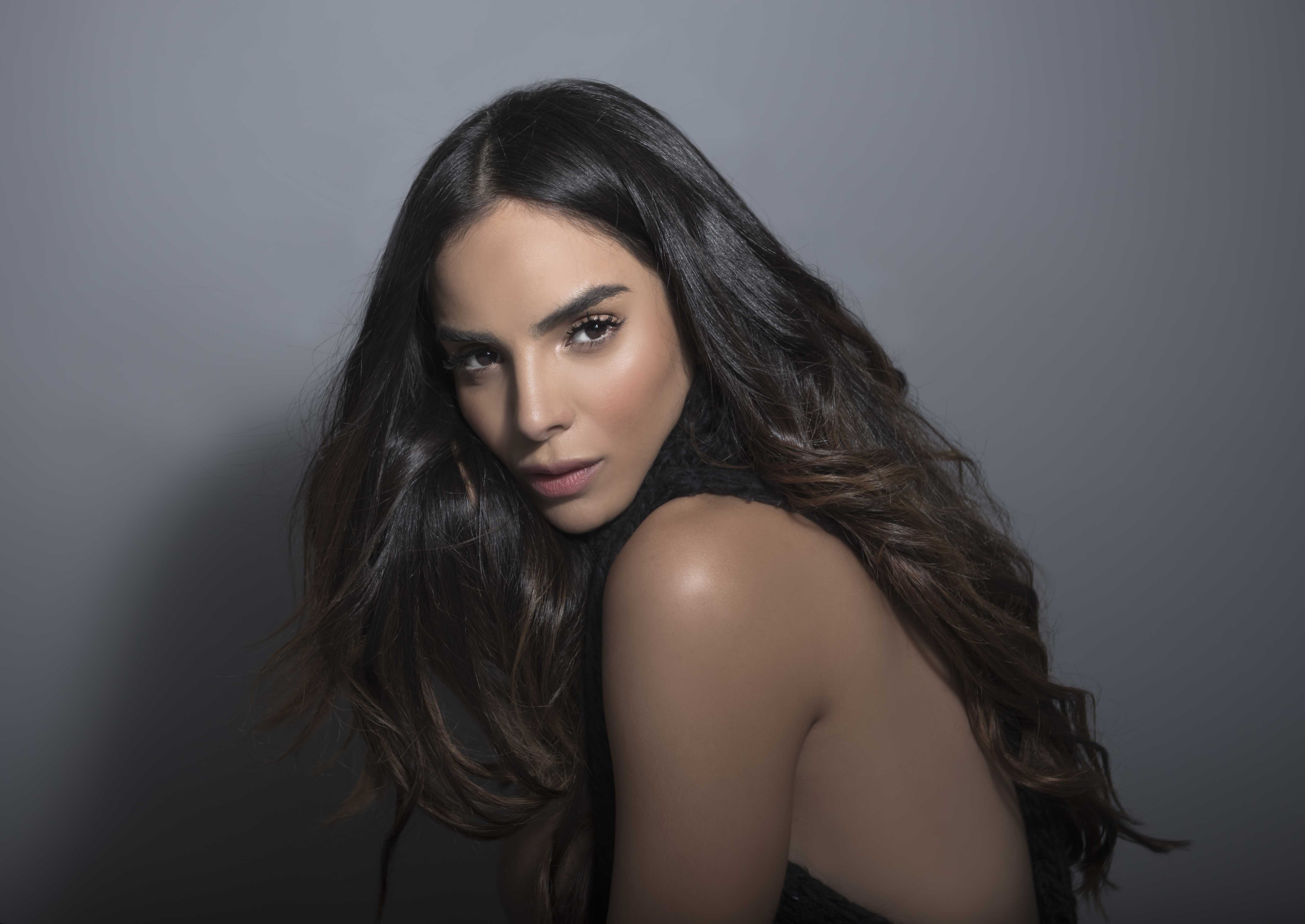 Glency: “Emocionada de ser parte de la más importante premiación de mi país”