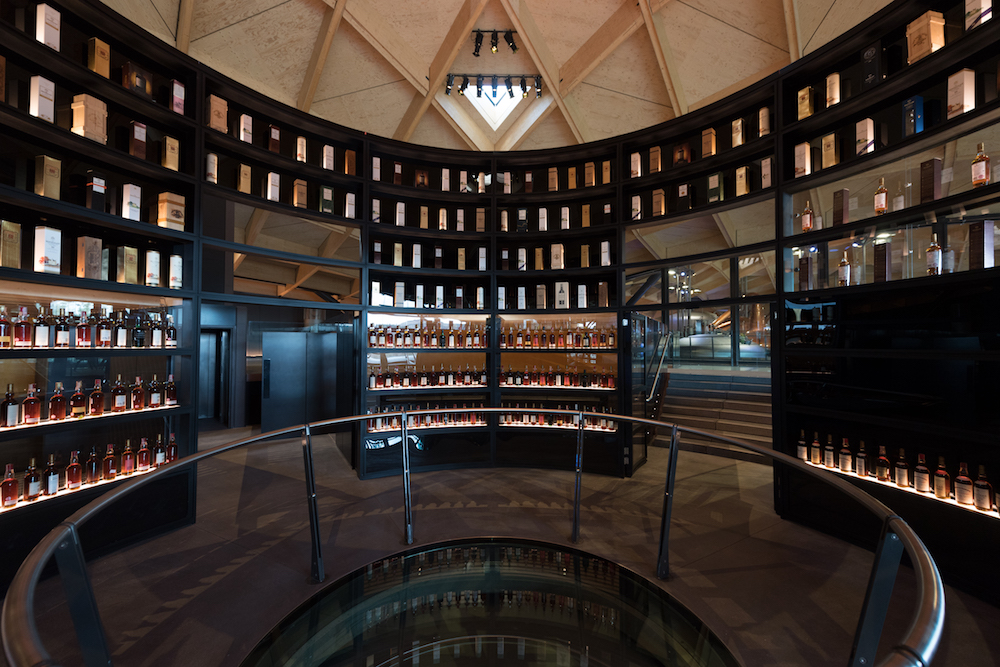The Macallan la destilería más espectacular para el whisky más valioso