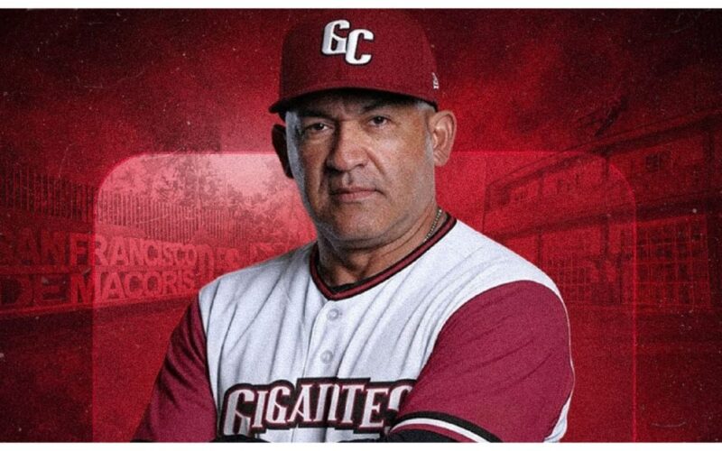 Miguel Cairo dirigente de Gigantes del Cibao en LIDOM