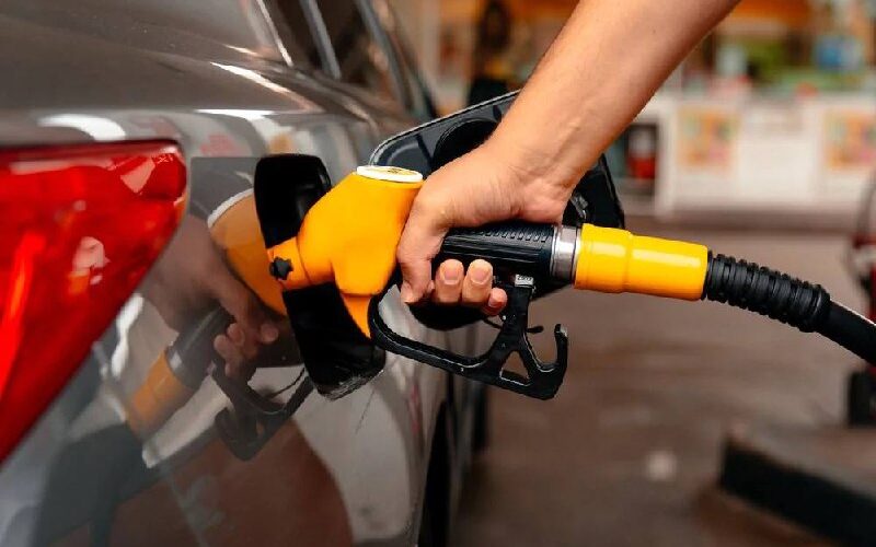 Precios de combustibles bajan RD$5 del 4 al 10 de julio