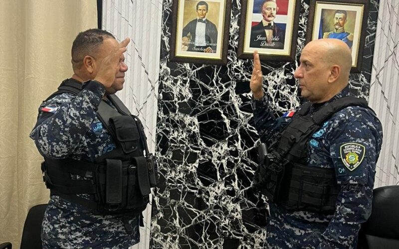 Nuevo Comandante Santo Domingo Oeste tras muerte de menor