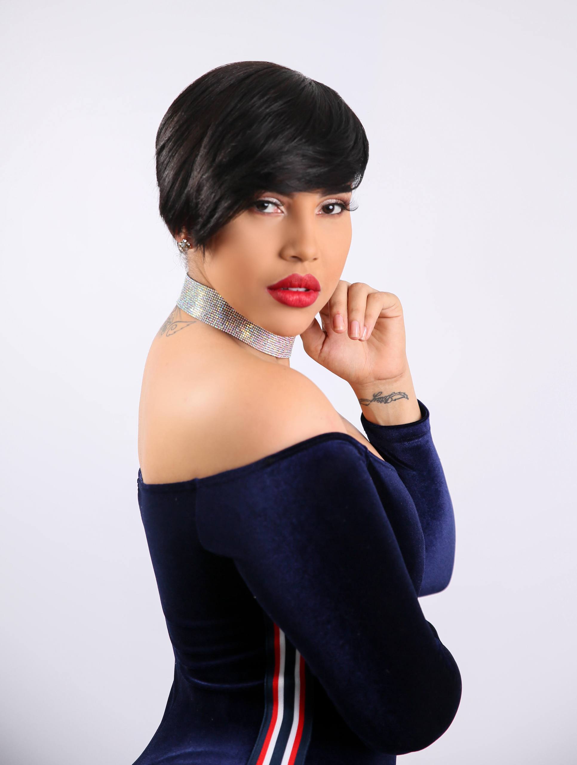 Ana Carolina expresa apoyo a Yesenia Then en redes sociales