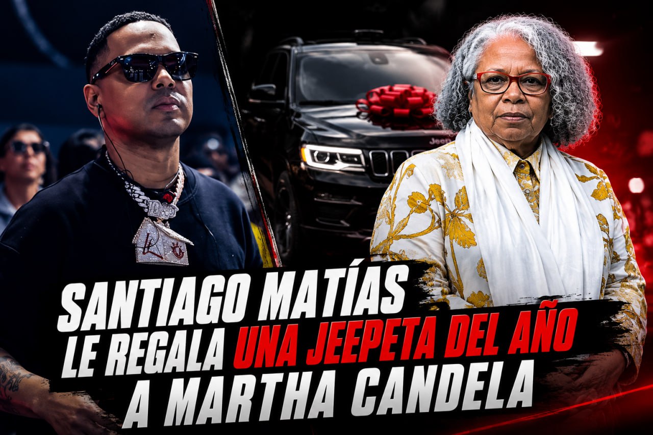 Santiago Matías Martha Candela durante la entrega de la jeepeta del año