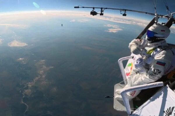 Serguéi Boitsov: el paracaidista ruso que rompió el récord mundial con un salto de 11.551 metros