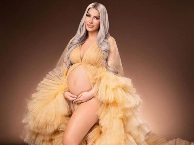 Alexandra MVP revela sexo de su bebé con reveal party
